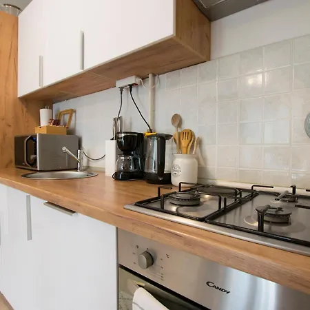 Molly アパート *